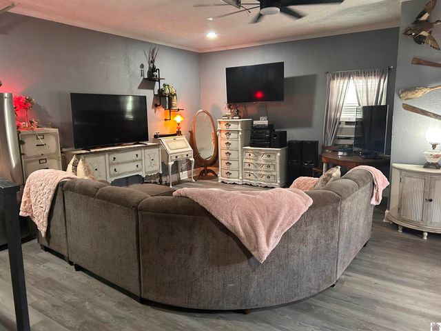 2501 Harrison, Paducah, KY 42001