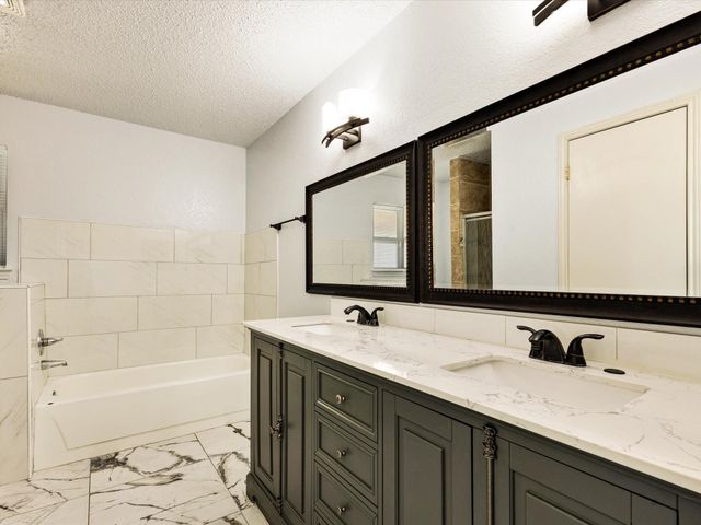 4621 Riverpark Drive, Fort Worth, TX 76137