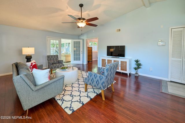 582 AQUATIC Drive, Atlantic Beach, FL 32233