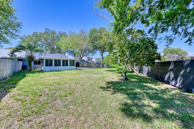 582 AQUATIC Drive, Atlantic Beach, FL 32233