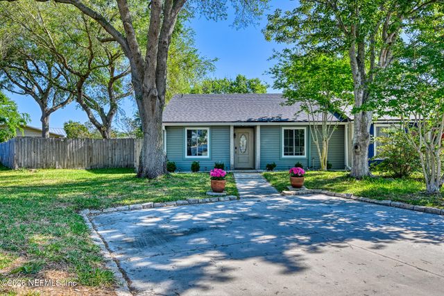 582 AQUATIC Drive, Atlantic Beach, FL 32233