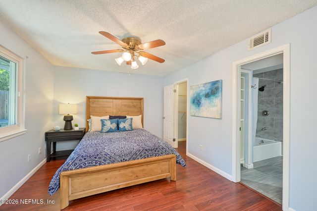 582 AQUATIC Drive, Atlantic Beach, FL 32233