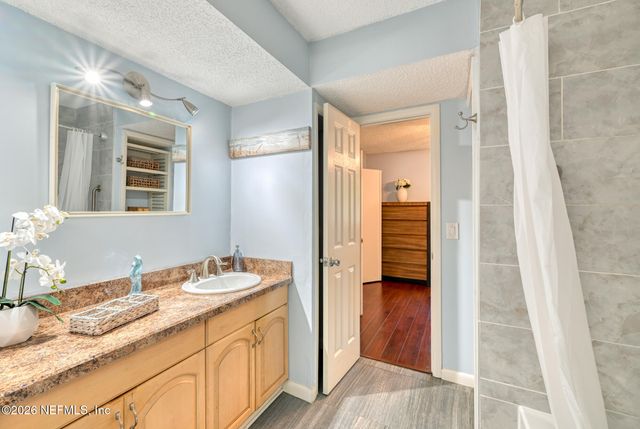 582 AQUATIC Drive, Atlantic Beach, FL 32233