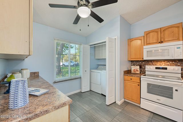 582 AQUATIC Drive, Atlantic Beach, FL 32233