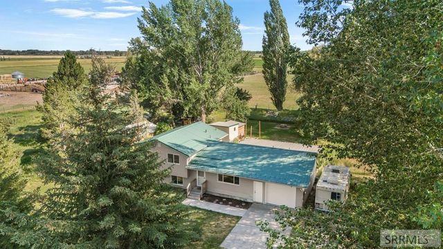 3632 E Menan-Lorenzo Hwy, Menan, ID 83434