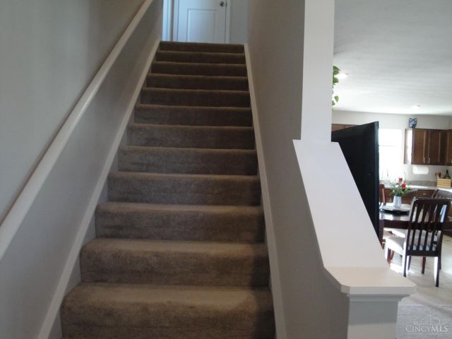 27 Locustwood Court, Pierce Twp, OH 45102