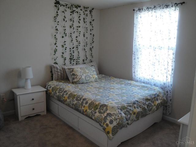 27 Locustwood Court, Pierce Twp, OH 45102