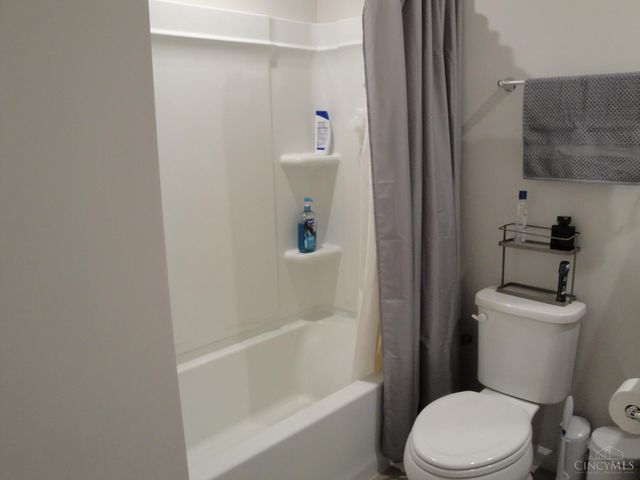 27 Locustwood Court, Pierce Twp, OH 45102