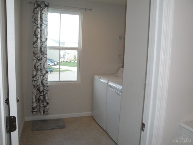 27 Locustwood Court, Pierce Twp, OH 45102