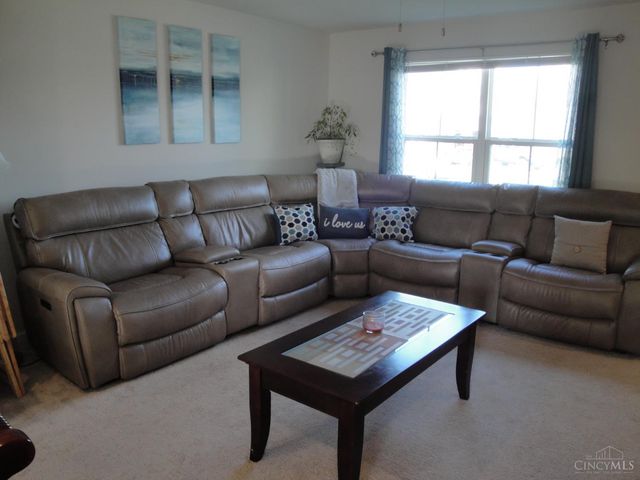 27 Locustwood Court, Pierce Twp, OH 45102