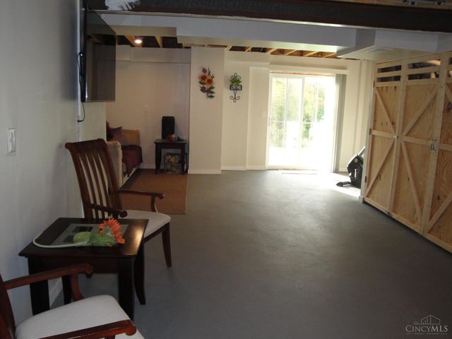 27 Locustwood Court, Pierce Twp, OH 45102