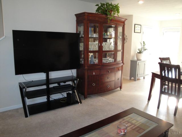 27 Locustwood Court, Pierce Twp, OH 45102