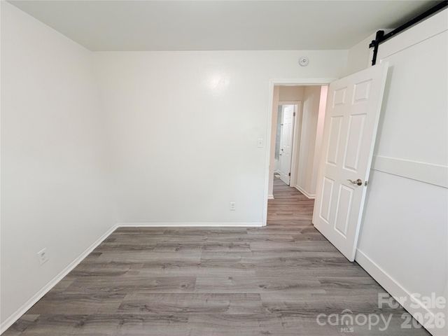 9209 Edgevale Drive, Charlotte, NC 28216