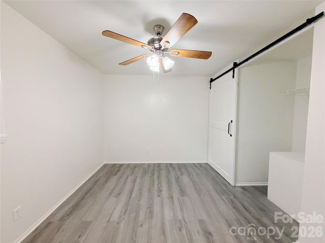 9209 Edgevale Drive, Charlotte, NC 28216