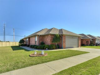 9204 Roadrunner Avenue, Oklahoma City, OK 73139