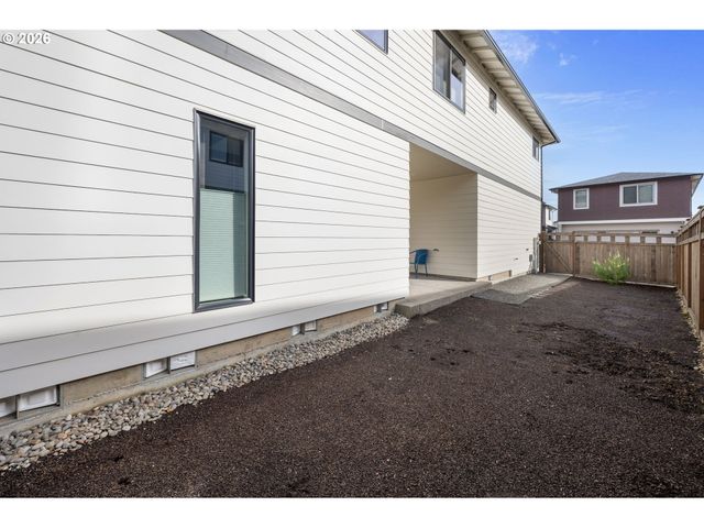 16492 Se SILVER CREEK FALLS Dr, Happy Valley, OR 97086