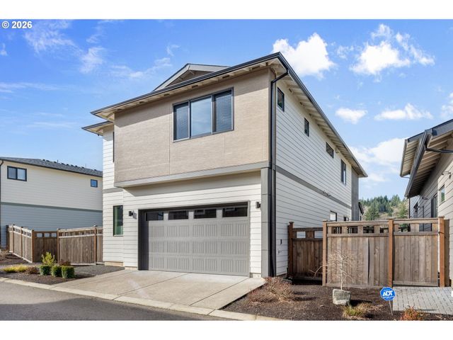 16492 Se SILVER CREEK FALLS Dr, Happy Valley, OR 97086