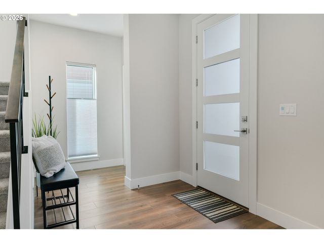 16492 Se SILVER CREEK FALLS Dr, Happy Valley, OR 97086