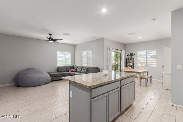 334 W KONA Drive, Casa Grande, AZ 85122