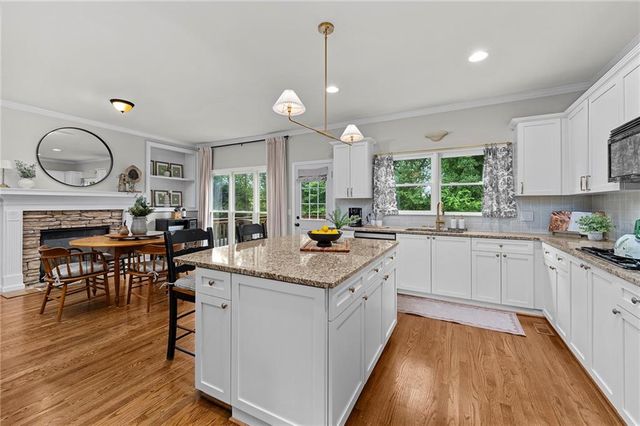 302 Mill Ridge, Canton, GA 30114