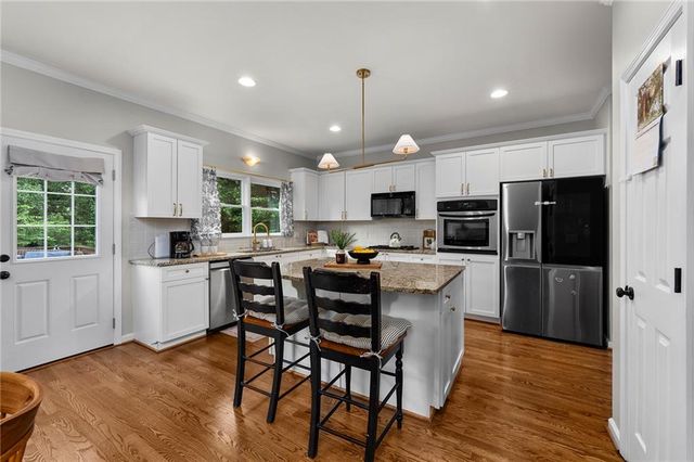 302 Mill Ridge, Canton, GA 30114