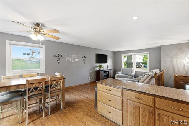 1712 Sparrow Point Lane, Fenton, MO 63026