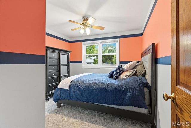 1712 Sparrow Point Lane, Fenton, MO 63026