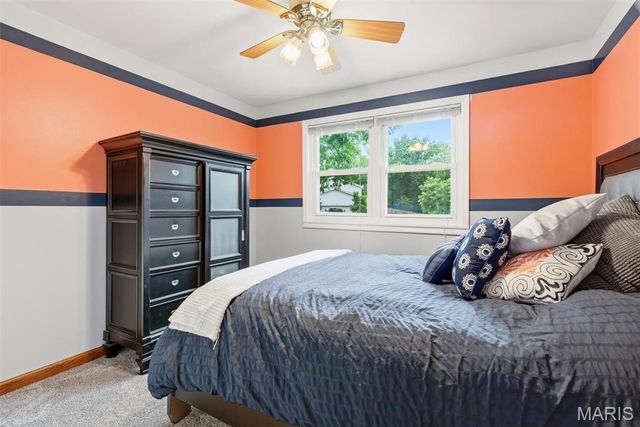 1712 Sparrow Point Lane, Fenton, MO 63026