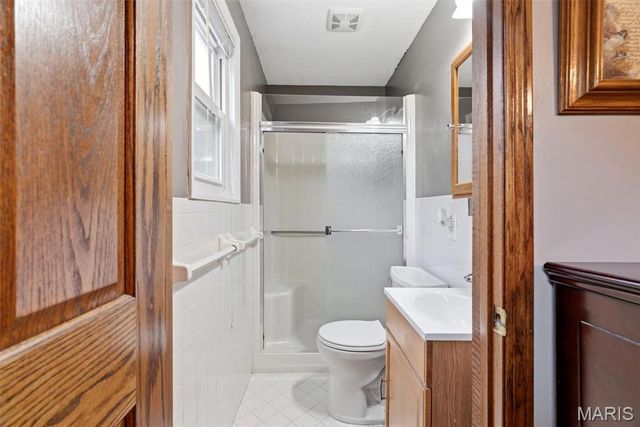 1712 Sparrow Point Lane, Fenton, MO 63026
