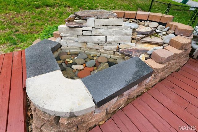1712 Sparrow Point Lane, Fenton, MO 63026