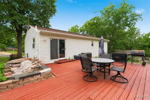 1712 Sparrow Point Lane, Fenton, MO 63026
