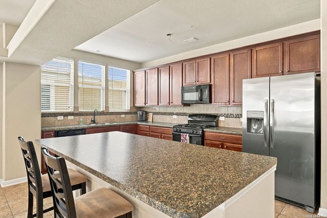 323 Rachel St, San Marcos, TX 78666