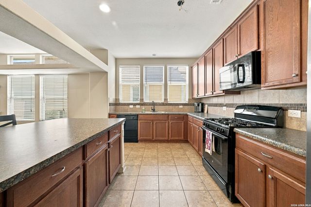 323 Rachel St, San Marcos, TX 78666