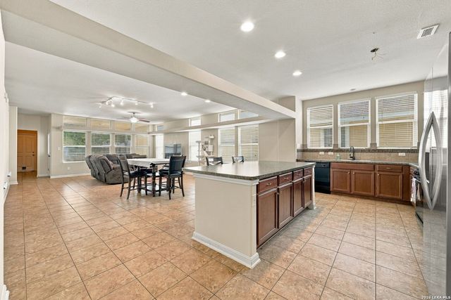323 Rachel St, San Marcos, TX 78666