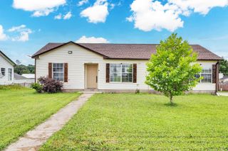 11916 KRESTRIDGE DR, Little Rock, AR 72103