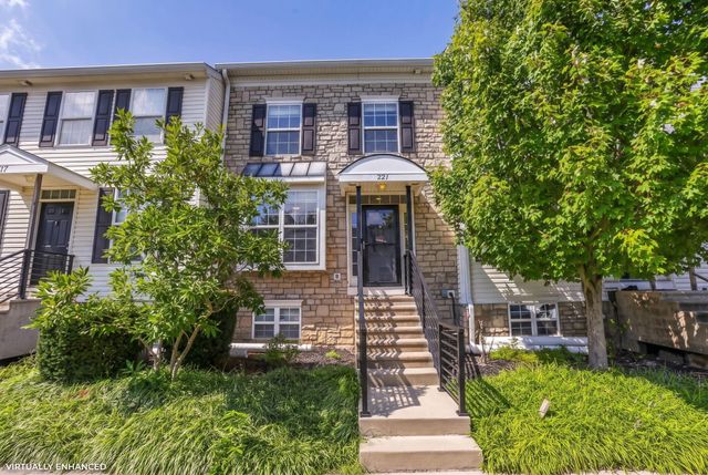 221 Preswicke Mill, Blacklick, OH 43004