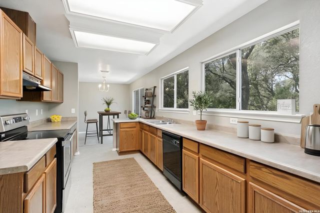 17238 Irongate Rail, San Antonio, TX 78247