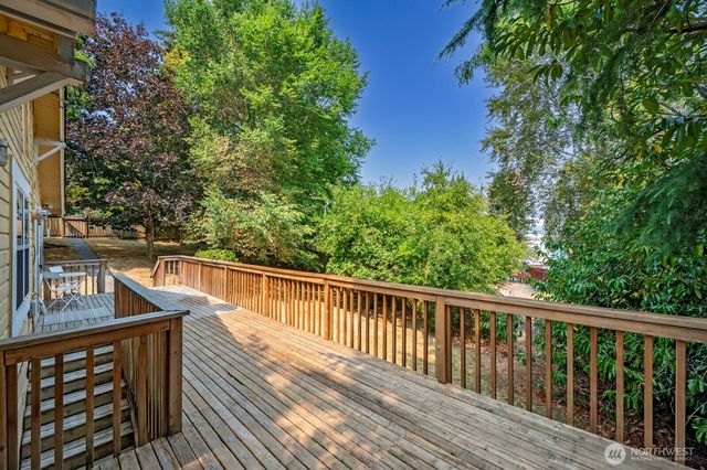 10440 20th Avenue S, Seattle, WA 98168