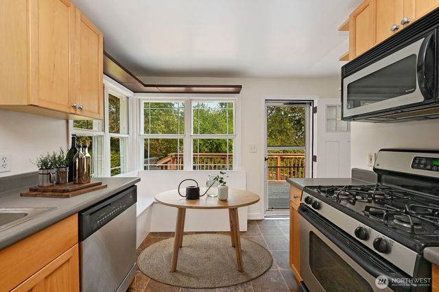 10440 20th Avenue S, Seattle, WA 98168