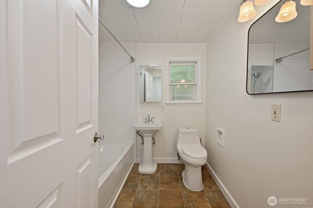 10440 20th Avenue S, Seattle, WA 98168