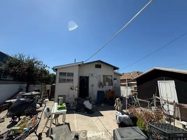 2737 winter st, East Los Angeles, CA 90033