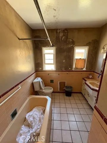 2737 winter st, East Los Angeles, CA 90033