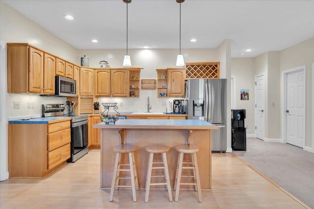 109 Creeden DR, Moneta, VA 24121