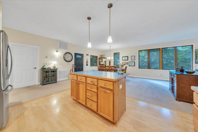 109 Creeden DR, Moneta, VA 24121