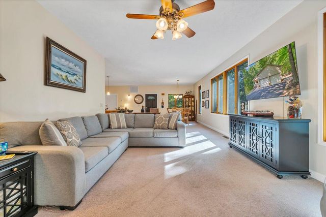 109 Creeden DR, Moneta, VA 24121