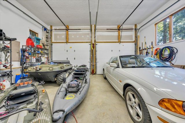 109 Creeden DR, Moneta, VA 24121