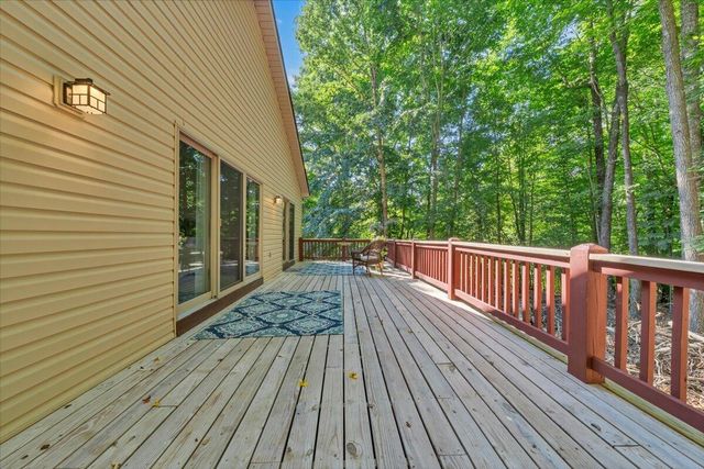 109 Creeden DR, Moneta, VA 24121