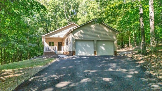 109 Creeden DR, Moneta, VA 24121