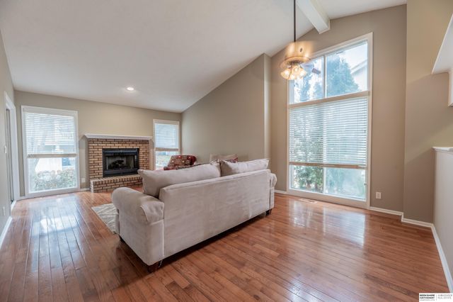 3374 S 133rd Street, Omaha, NE 68144