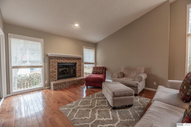 3374 S 133rd Street, Omaha, NE 68144